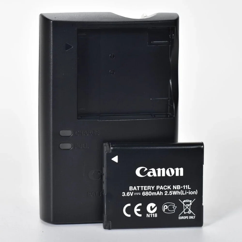 Canon PowerShot ELPH 160 Digital Camera 20.0MP 8x Opt Zoom HD Video 64GB SD MINT